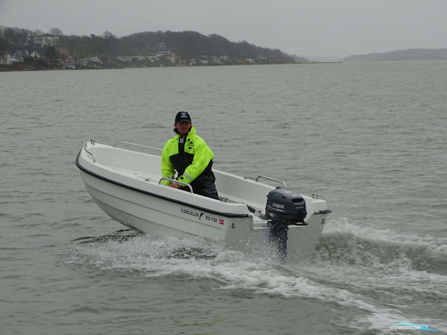 Fjordjollen 390 Fisk med trailer og motor