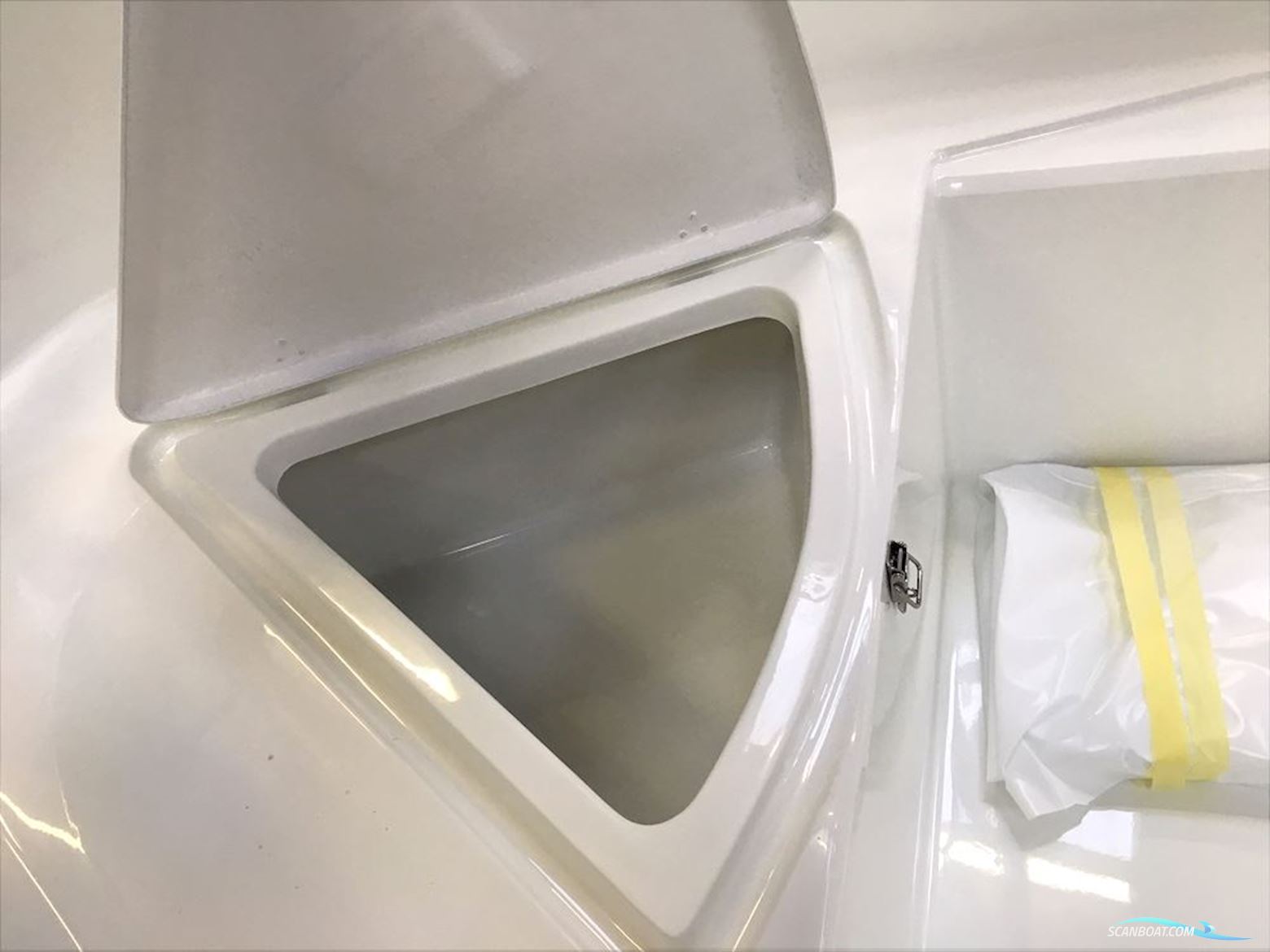 Fjordjollen 390 Fisk med trailer og motor