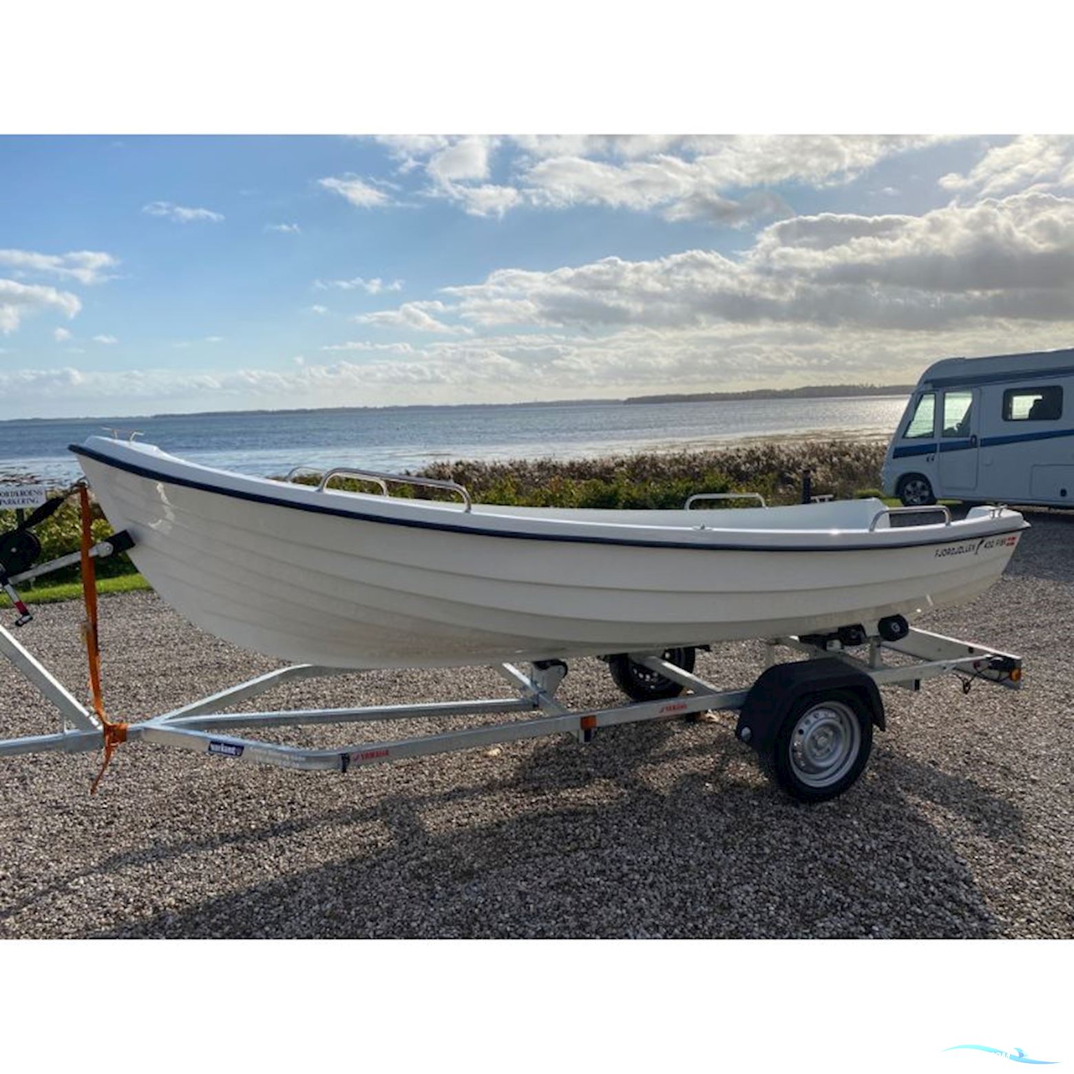 Fjordjollen 430 Fisk - Jolle med F6 HK påhængsmotor Dinghy 2024, Denemarken