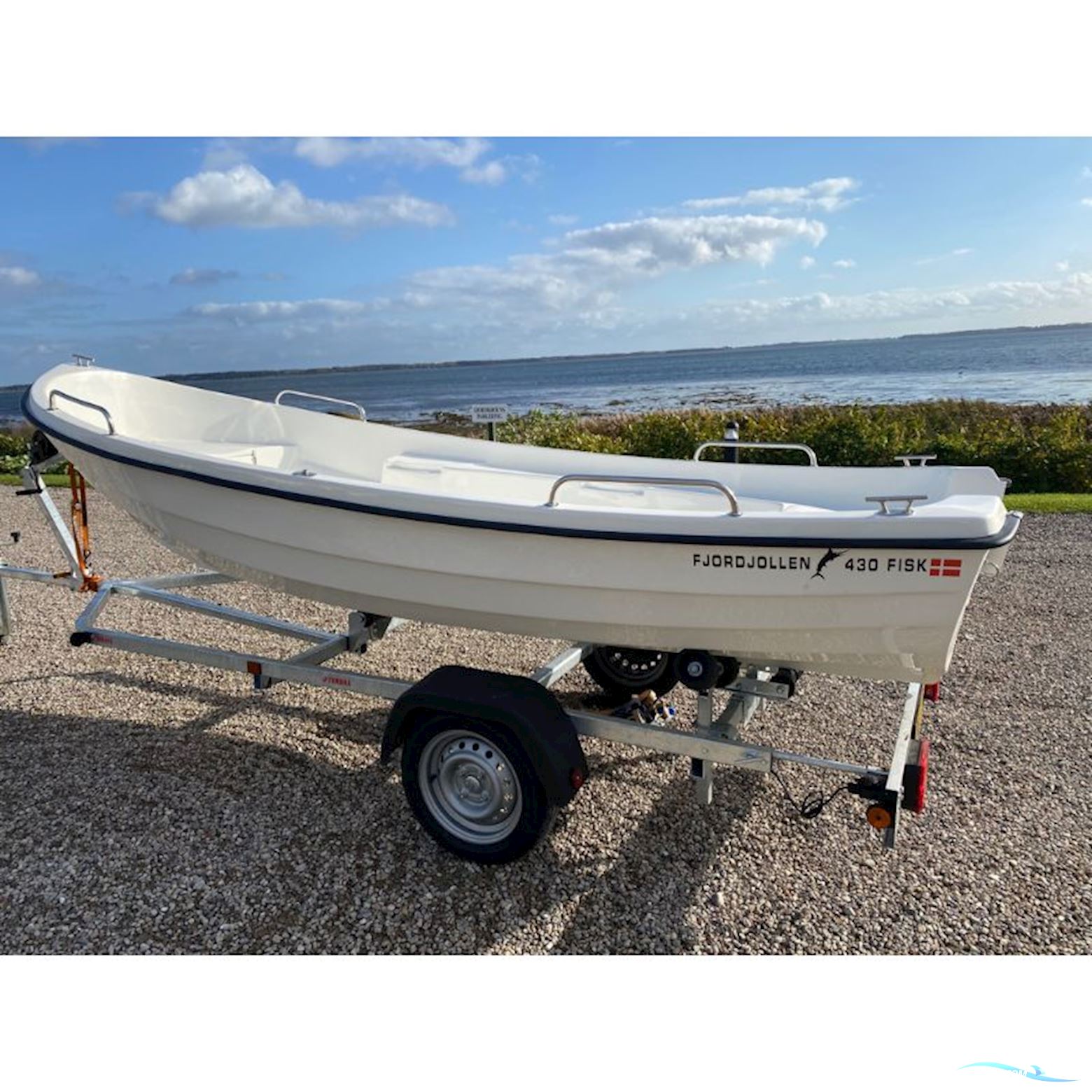 Fjordjollen 430 Fisk - Jolle med F6 HK påhængsmotor