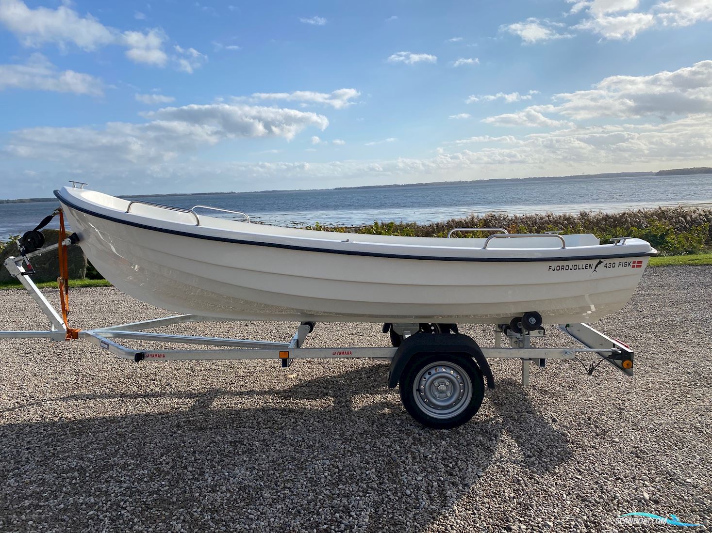 Fjordjollen 430 Fisk Med Motor Dinghy 2025, met Yamaha F4 motor, Denemarken