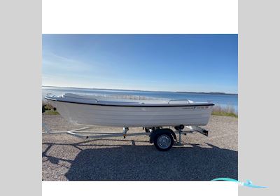 Fjordjollen 470 Fisk - Jolle med F6 CMHL påhængsmotor Dinghy 2025, Denmark