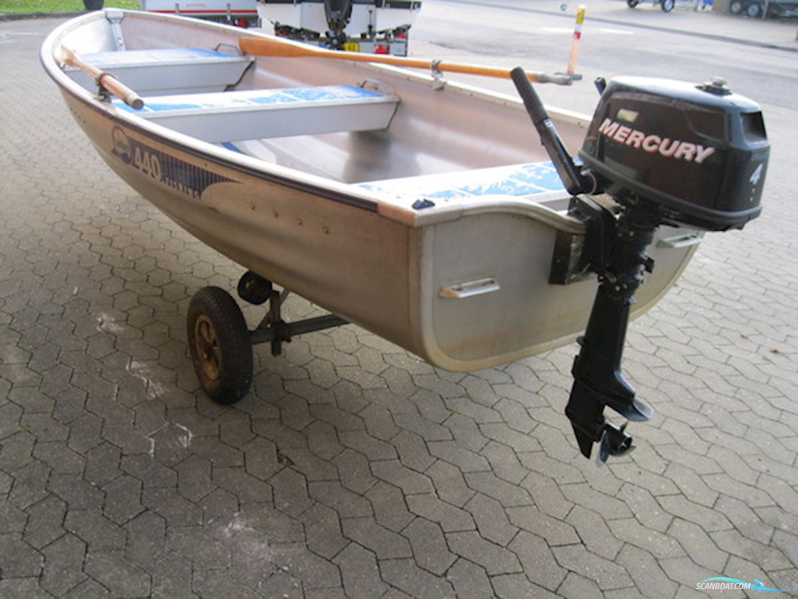 Linder 440 Fishing m/Mercury F4 hk 4-takt og ophalervogn