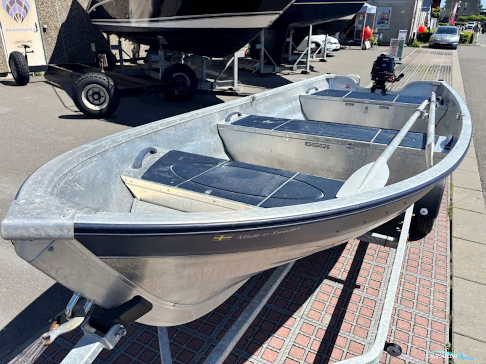 Linder 440 Fishing
