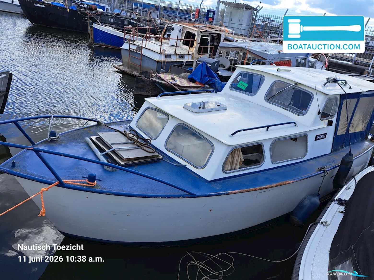 Motorboat 600