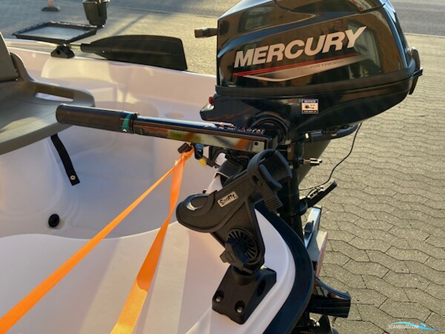 Pelican Predator 103 m/Mercury F2,5 hk 4-Takt - Solgt !