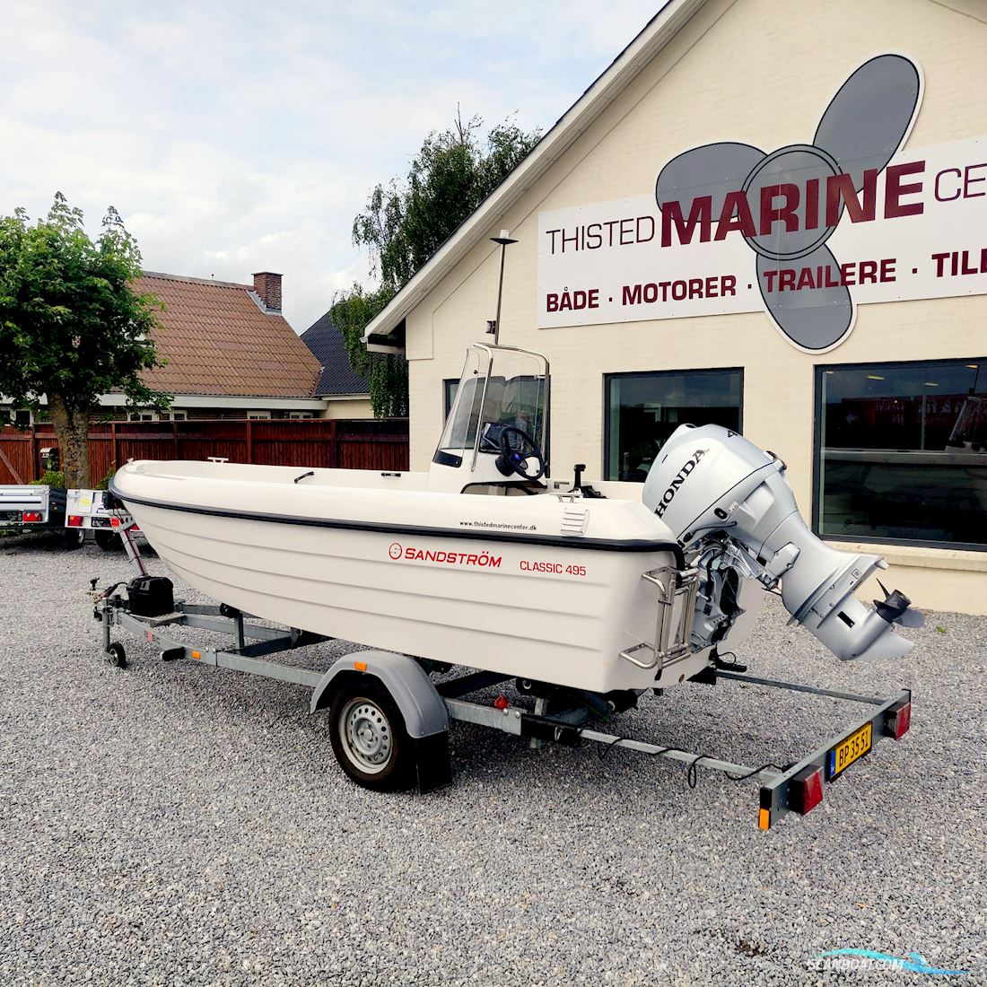Sandström Classic 495 Styrepultbåd Dinghy 2025, met Mercury motor, Denemarken