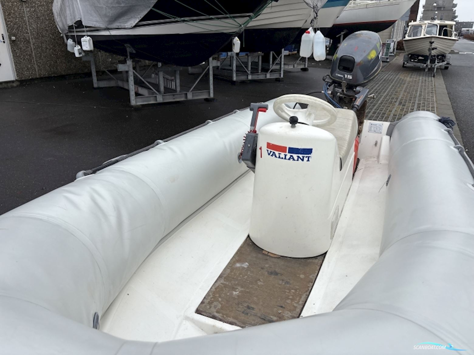 Valiant D-380 Ribbåd