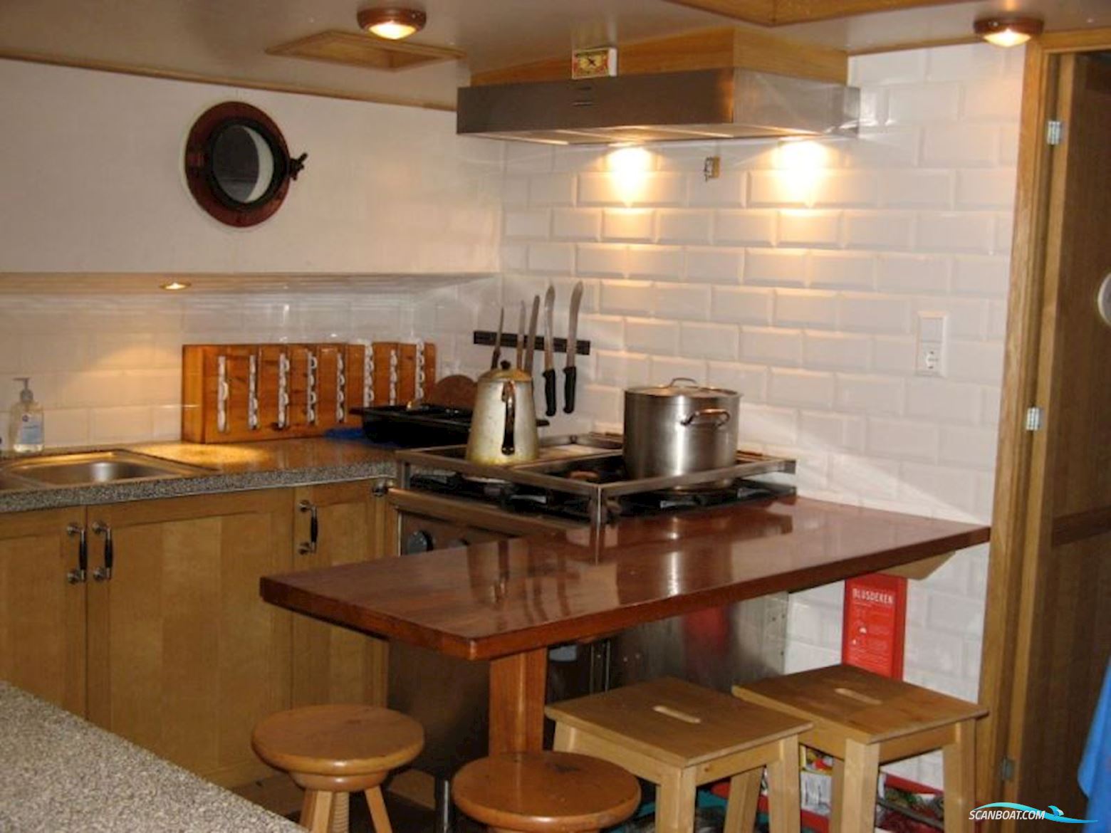 Klipperaak  Charter, woonschip