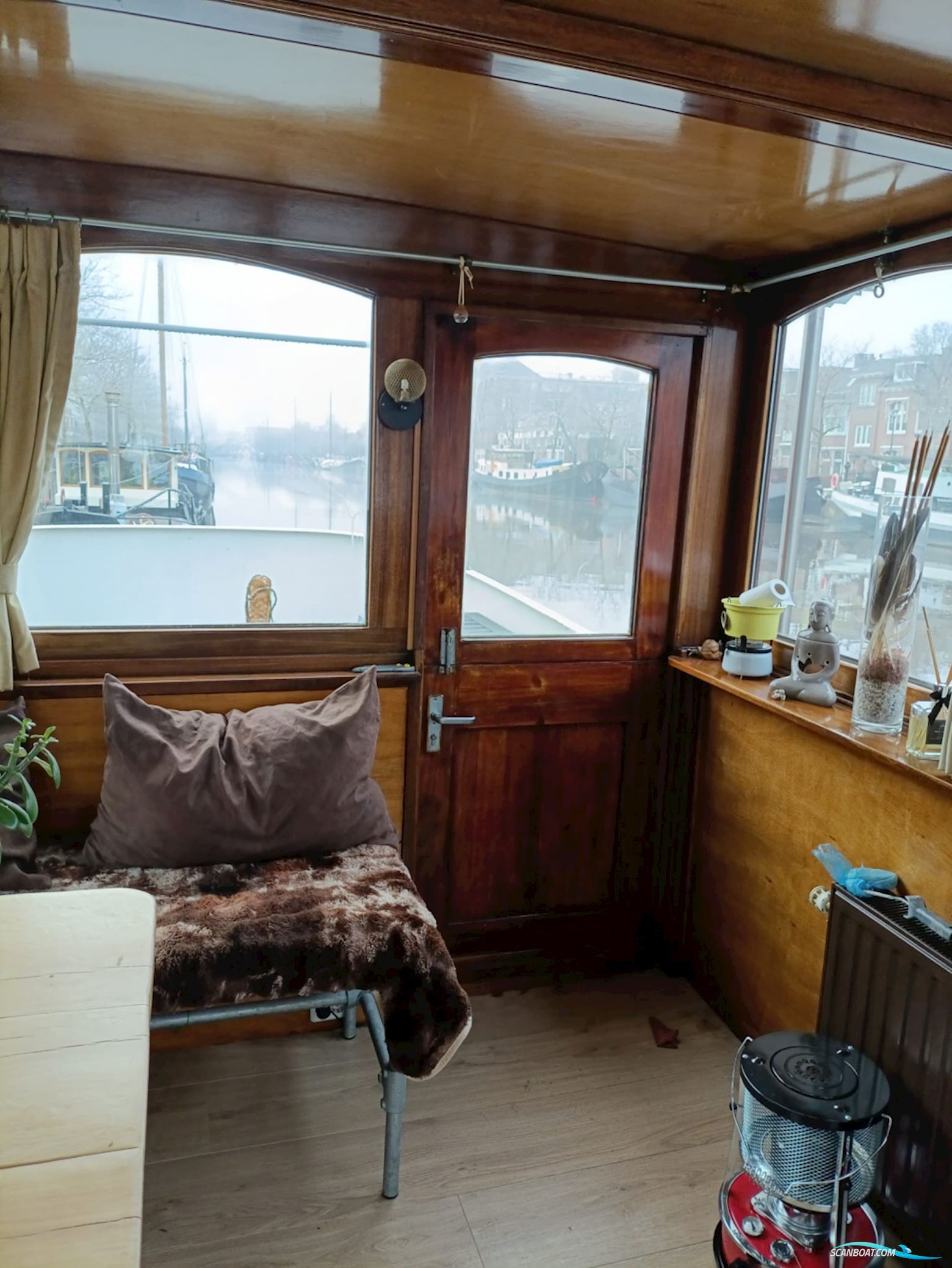 Luxemotor Woonschip 27.00