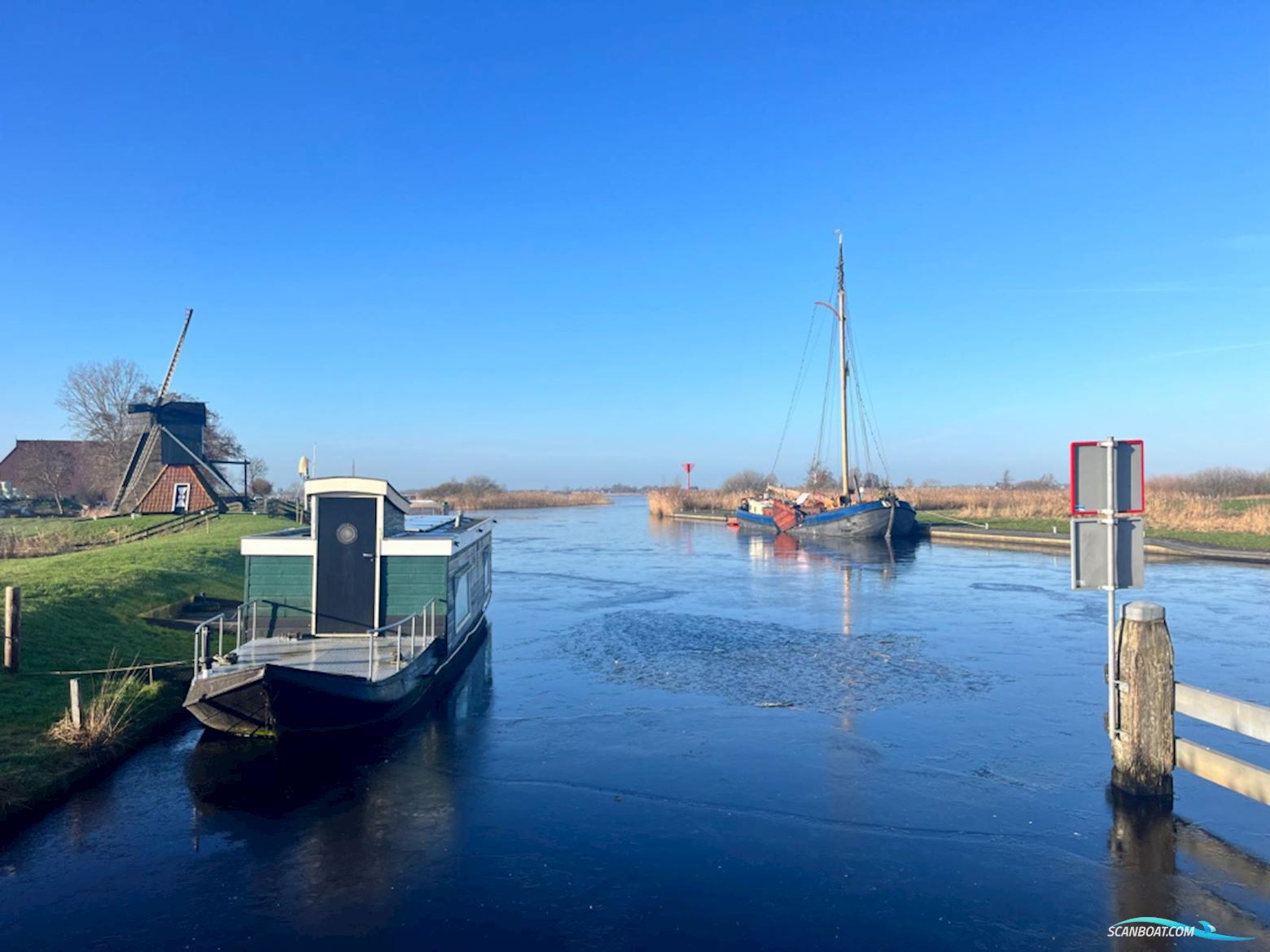 Tjalk Groninger woon-zeiltjalk