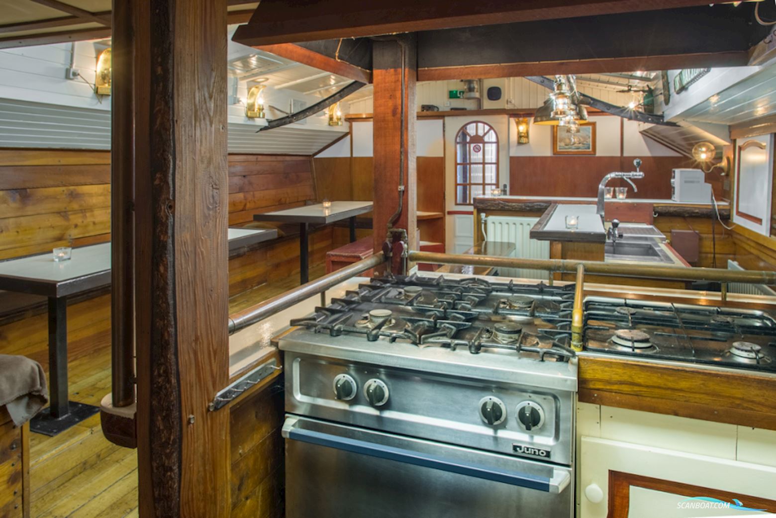 Tjalk Woonschip, bedrijfsschip