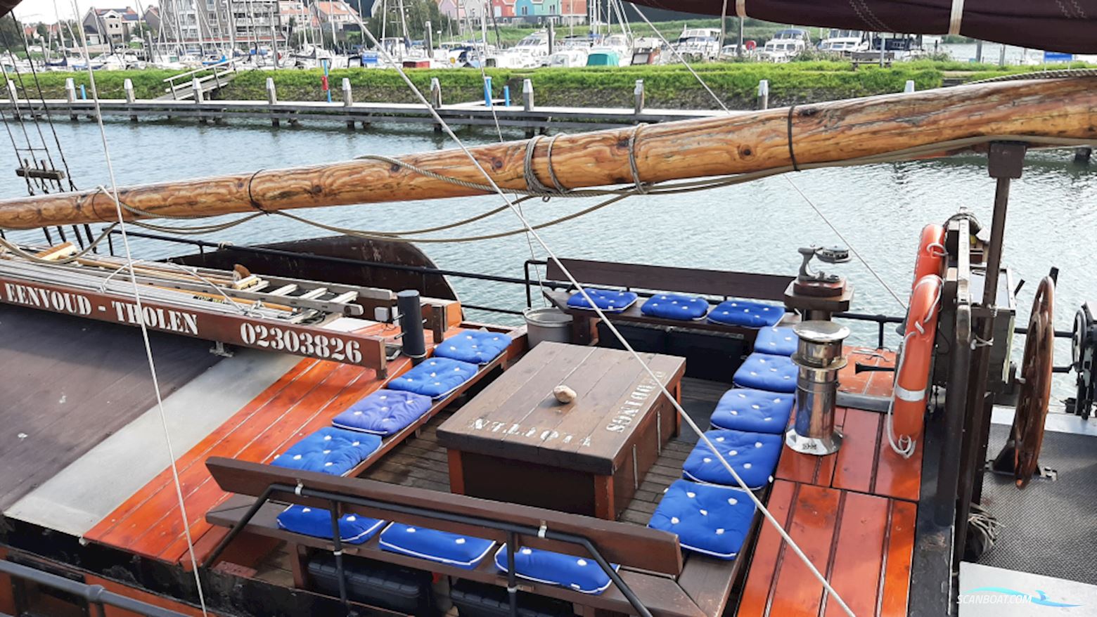 Tjalk Woonschip ex charter
