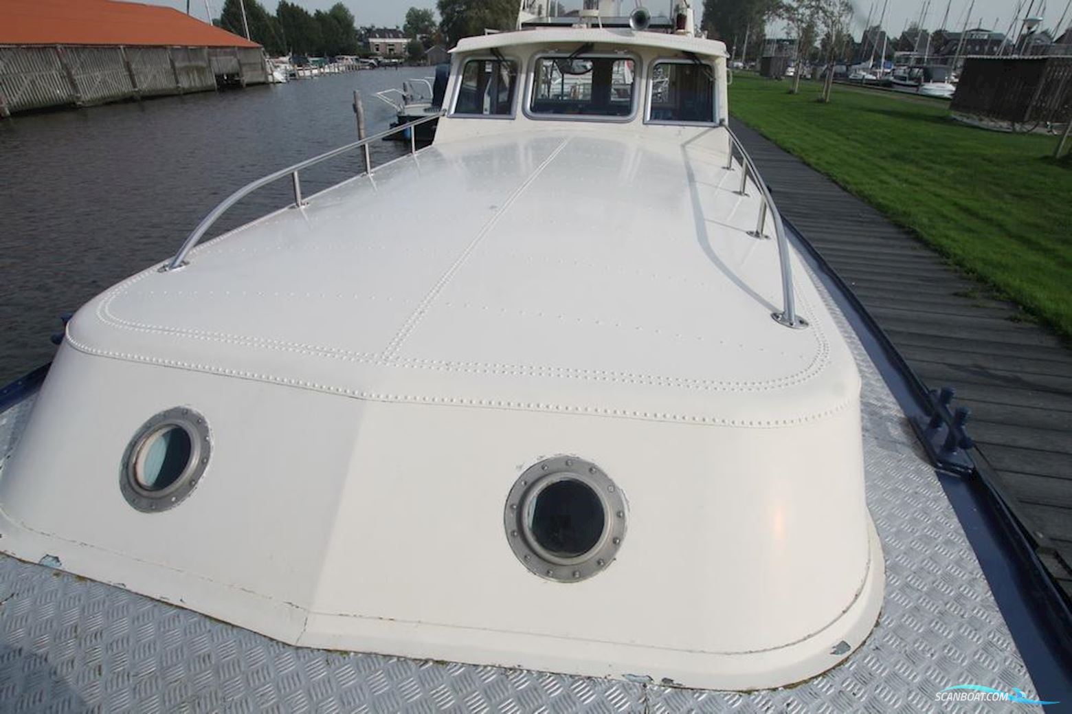 Traditional ex Patrouille Schip