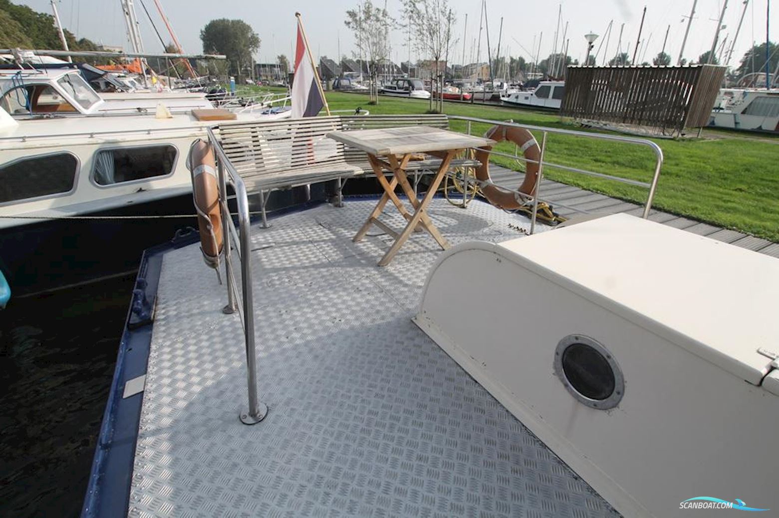 Traditional ex Patrouille Schip