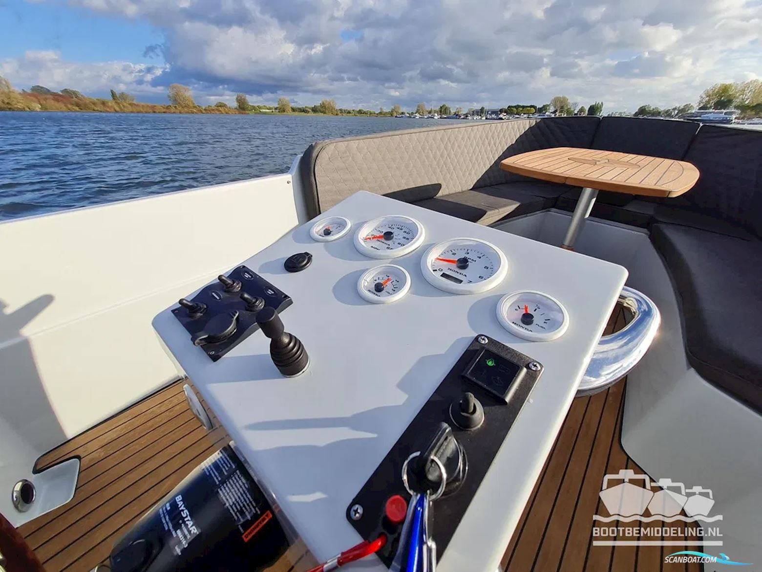 Van Zutphen 633 Tender