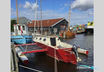 Amateur Con Basetta 28 Trimaran Flerskrogsbåd 1990, med Yamaha motor, Holland