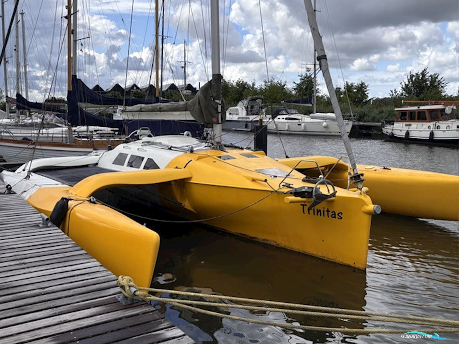 Amateur Farrier F-39 Trimaran
