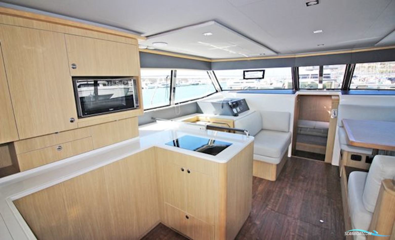 Aquila 42 Owner´s Version