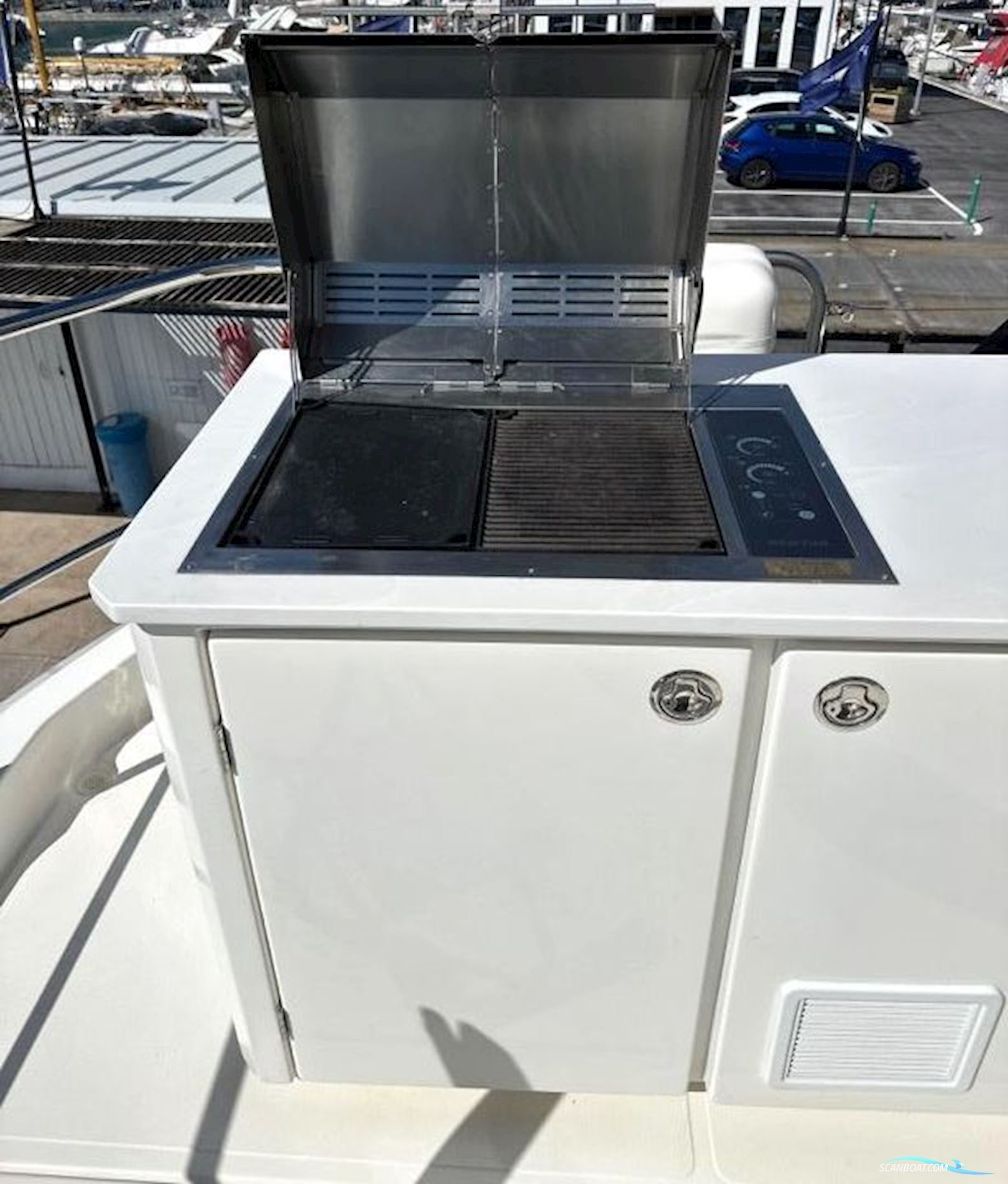 Aquila 54 Yacht