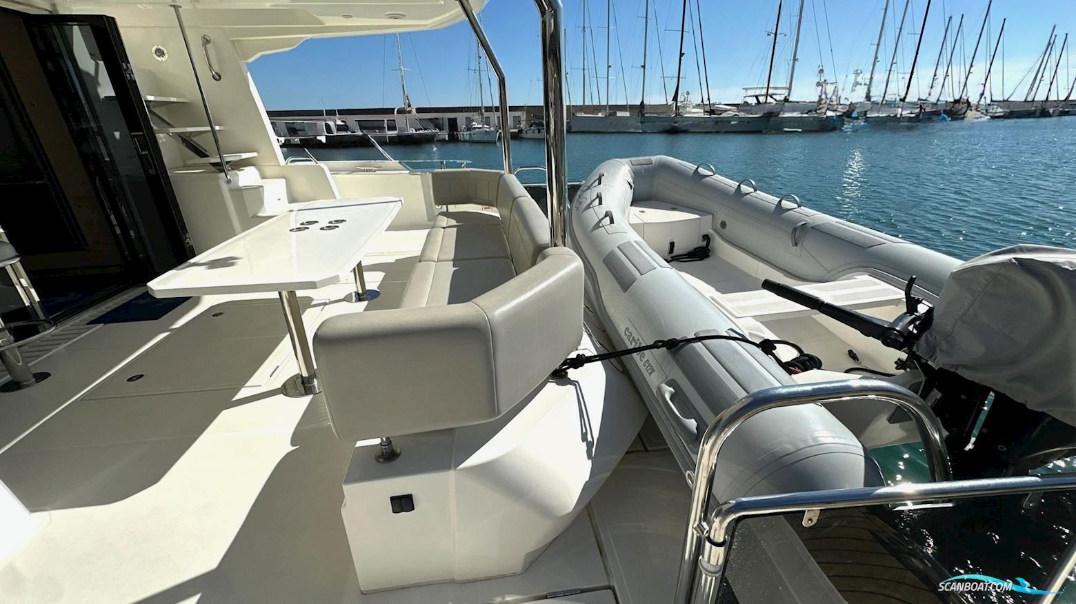Aquila 54 Yacht