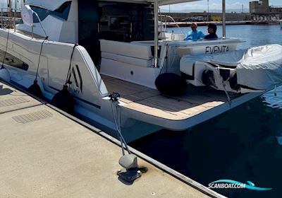 Aventura 38MY Flerskrogsbåd 2026, med Yanmar 2 x 320 hp motor, Polen