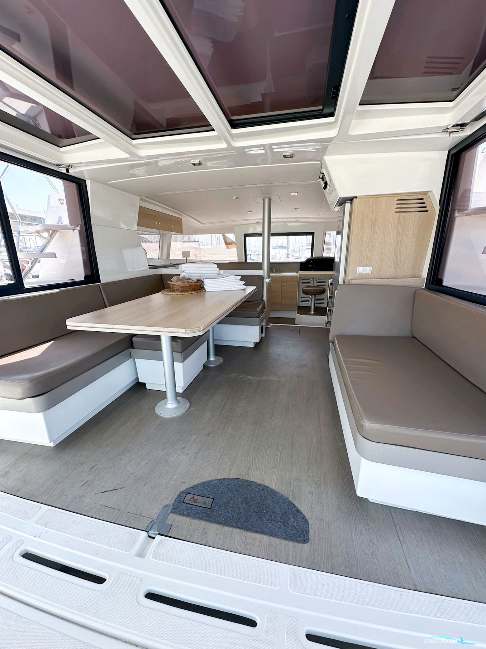 Bali 4.1 2x40hp Yanmar diesel