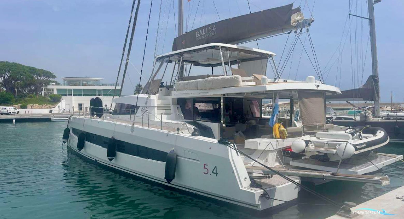 Bali 5.4 Flerskrogsbåd 2023, med Yanmar 80 CV motor, Spanien