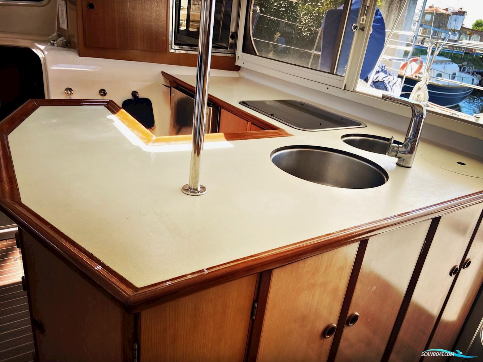 Bavaria Nautitech 47