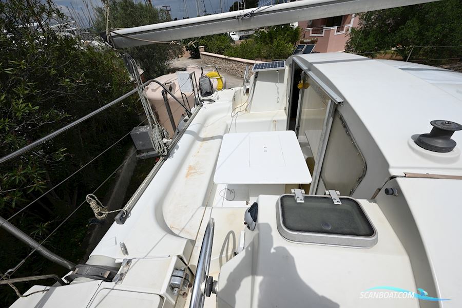 Beneteau Blue II Catamaran