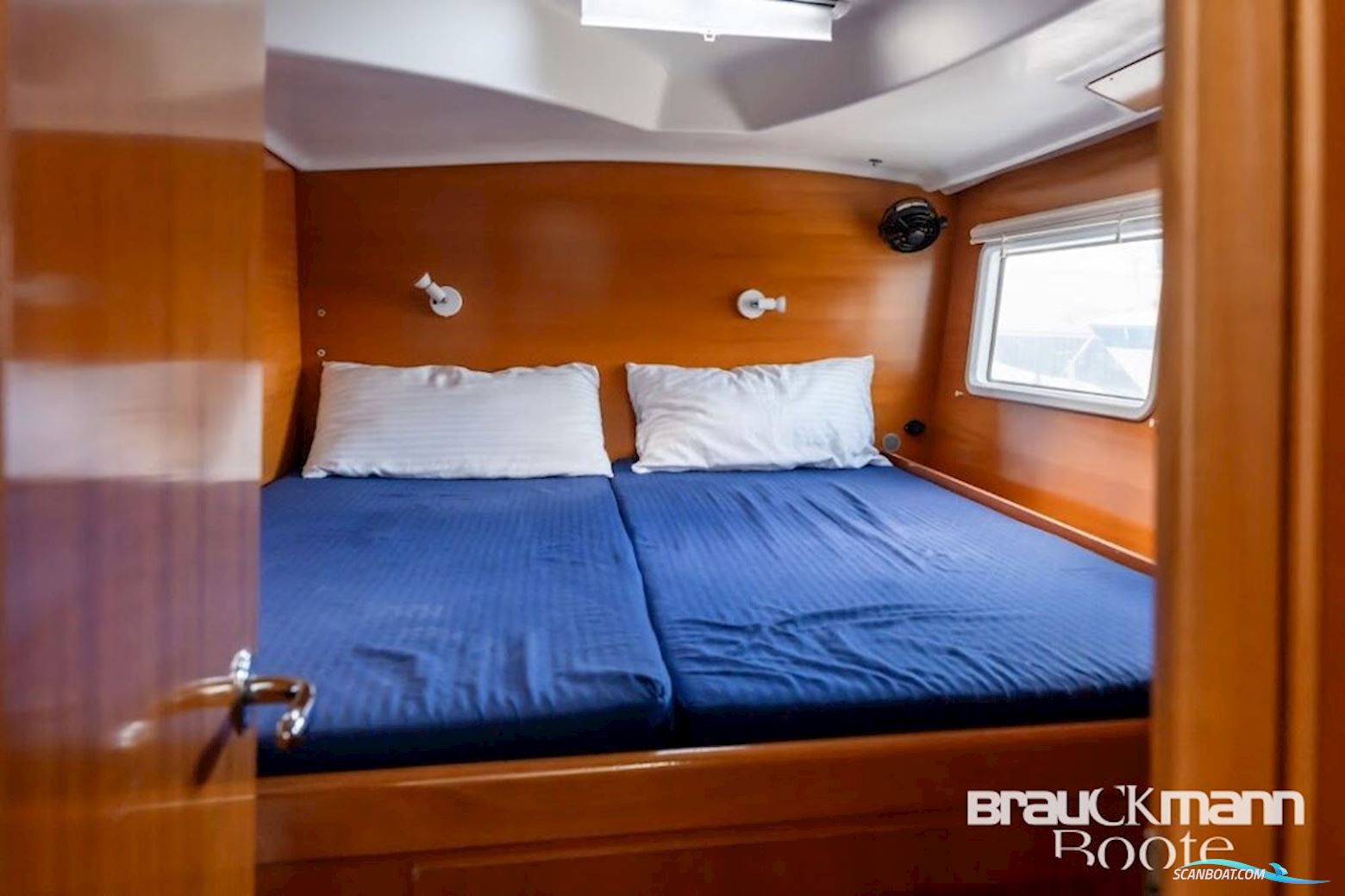 Beneteau Lagoon 380