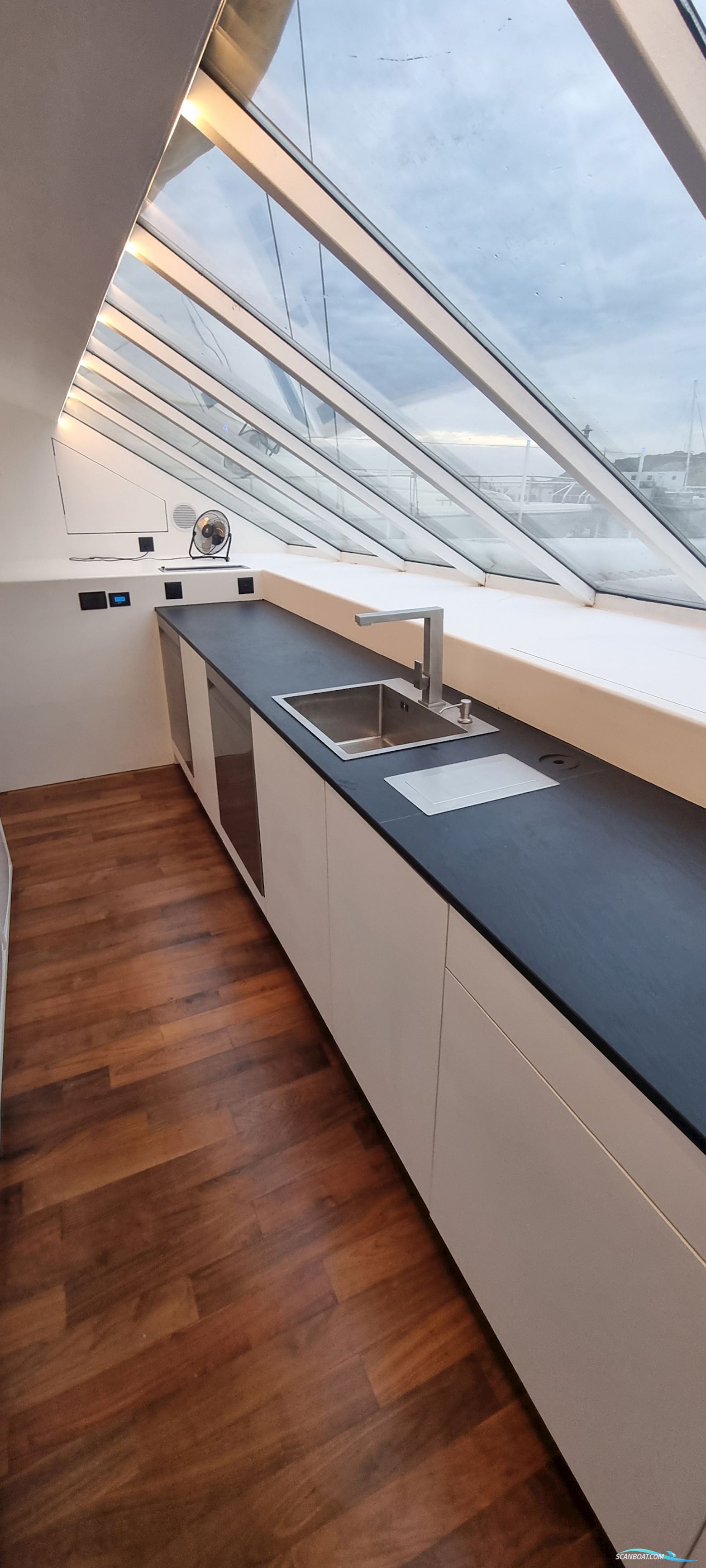Custom 22m Catamaran