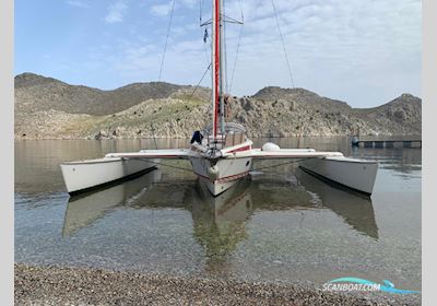 Dragonfly 1000 Flerskrogsbåd 1995, med Volvo Penta motor, Portugal