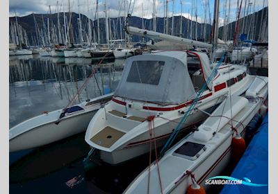 Dragonfly 1000 Flerskrogsbåd 1995, med Volvo Penta motor, Portugal
