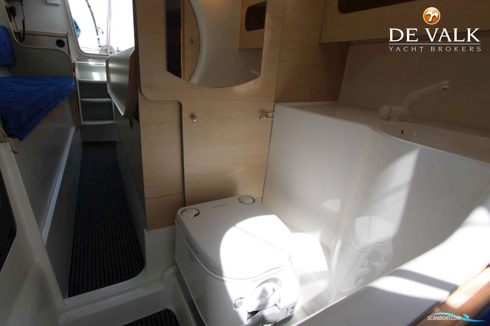 Dragonfly DF 28 Touring