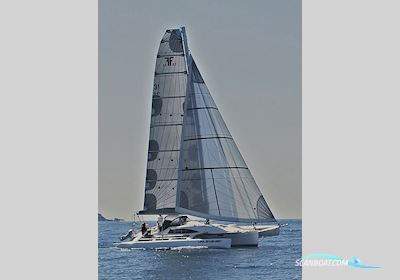 Farrier F32-RX Folding Trimaran Flerskrogsbåd 2014, med Honda 20 motor, Frankrig