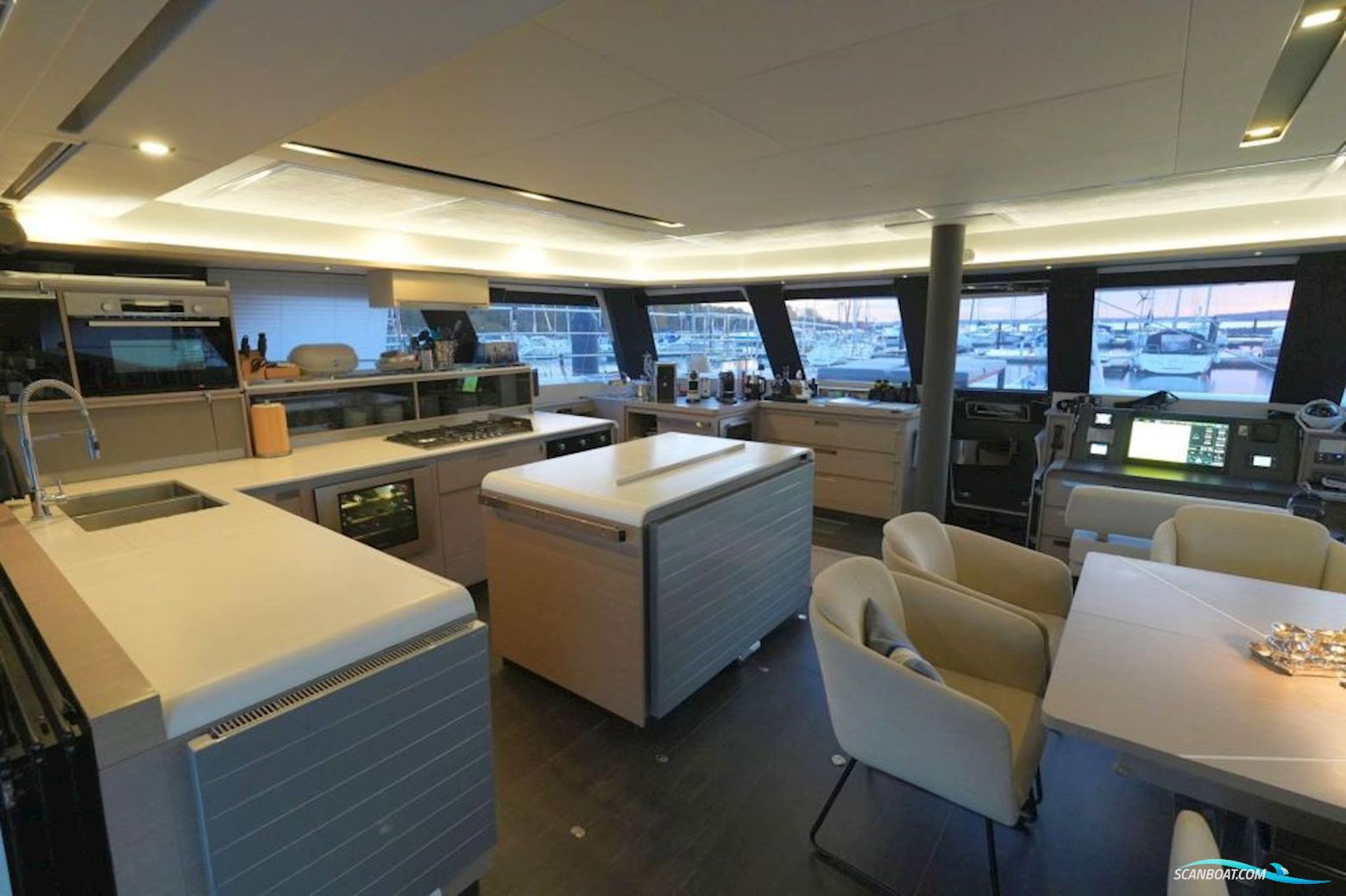 Fountaine Pajot Alegria 67