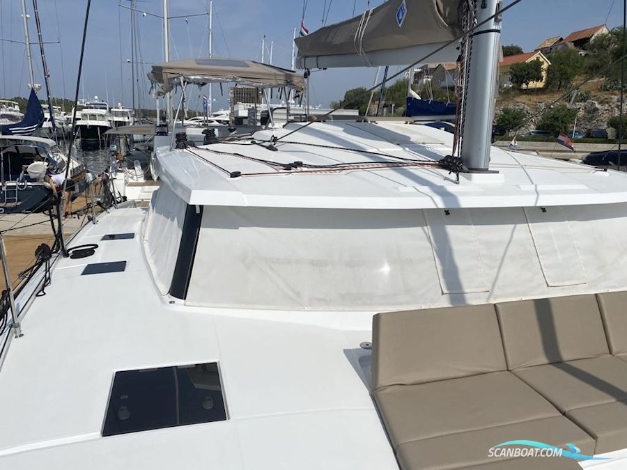 Fountaine Pajot Astrea 42