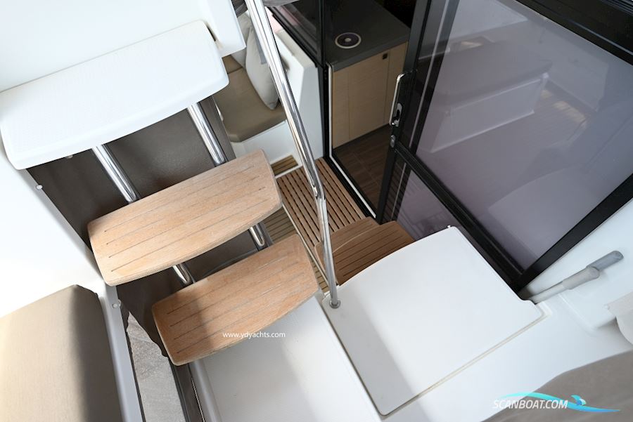 Fountaine Pajot Astrea 42