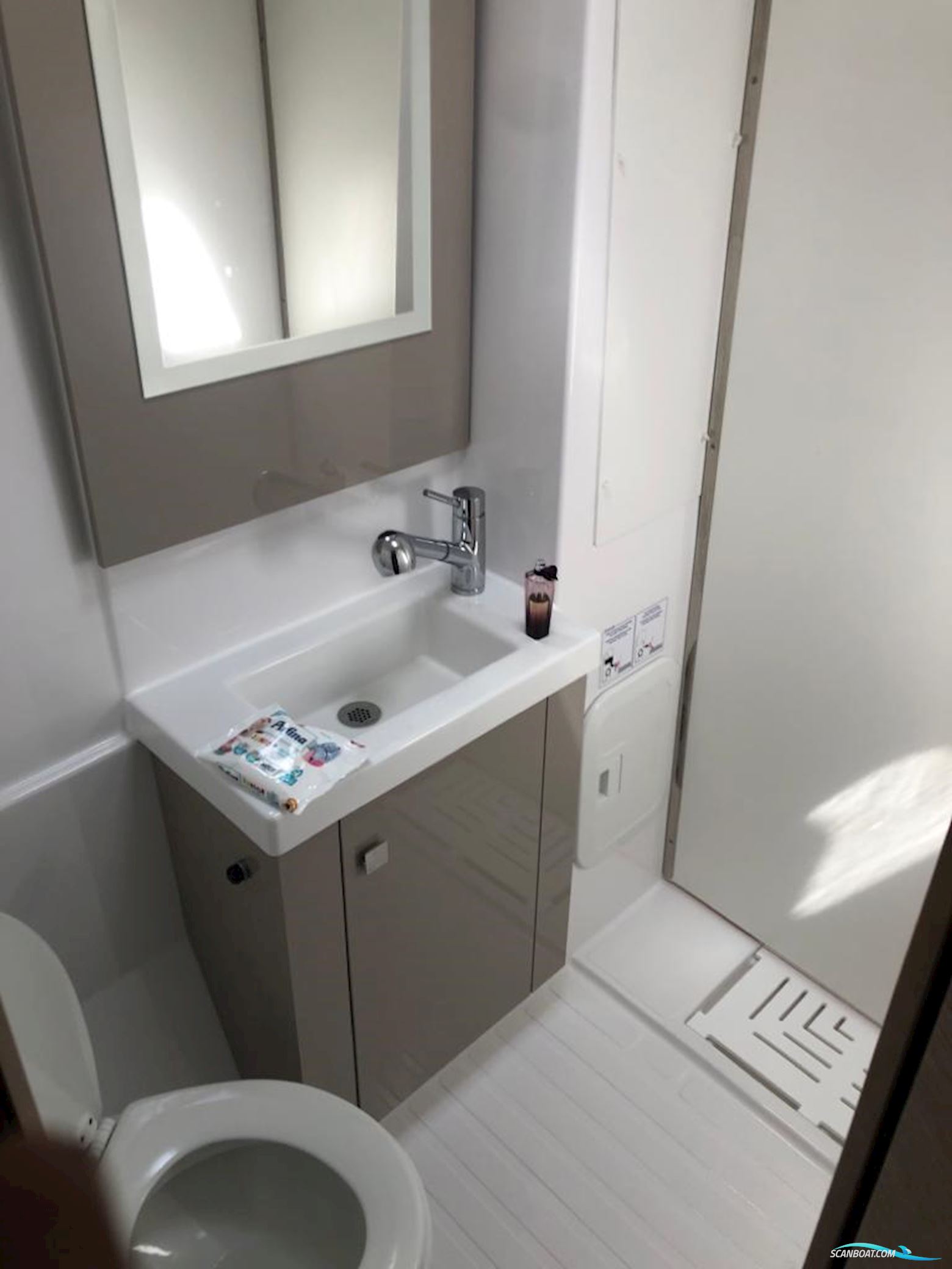 Fountaine Pajot Astrea 42