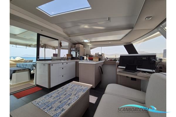 Fountaine Pajot Astrea 42