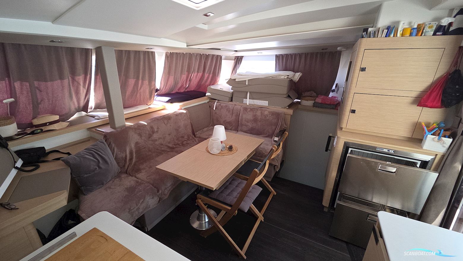 Fountaine Pajot Astrea 42