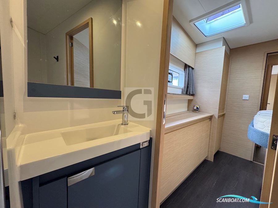 Fountaine Pajot Aura 51