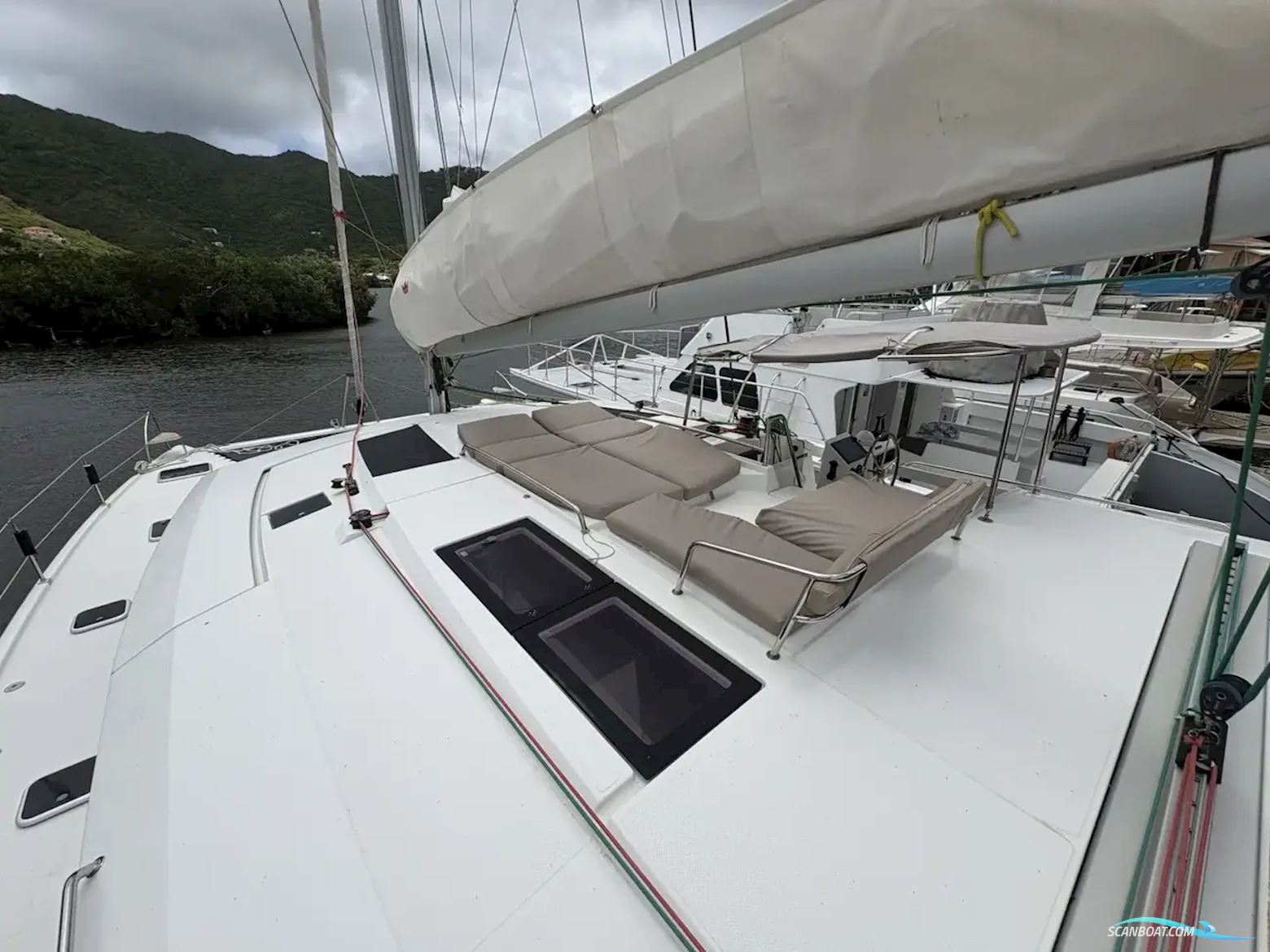 Fountaine Pajot Helia 44 Evolution Oceanic Package