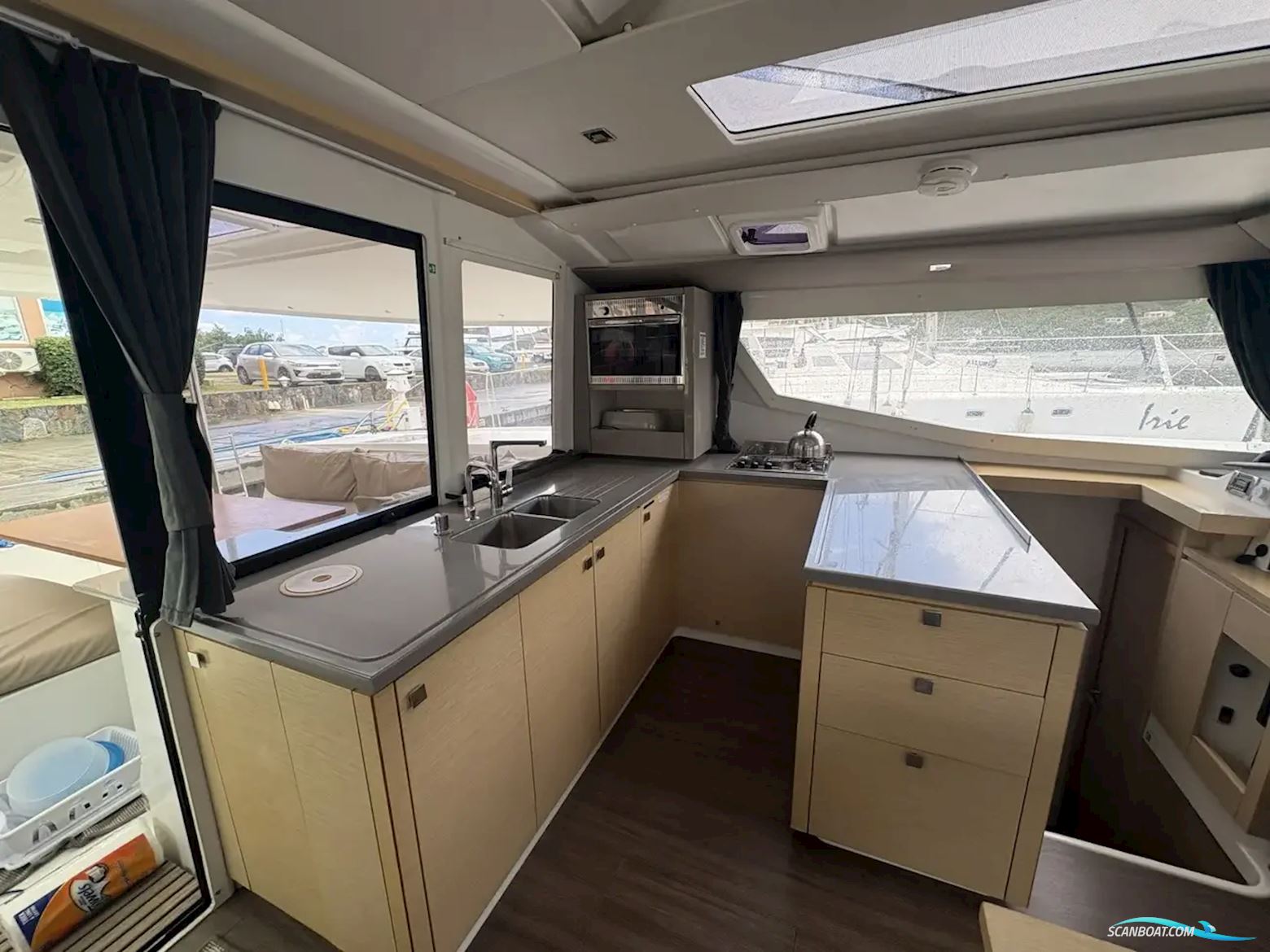 Fountaine Pajot Helia 44 Evolution Oceanic Package