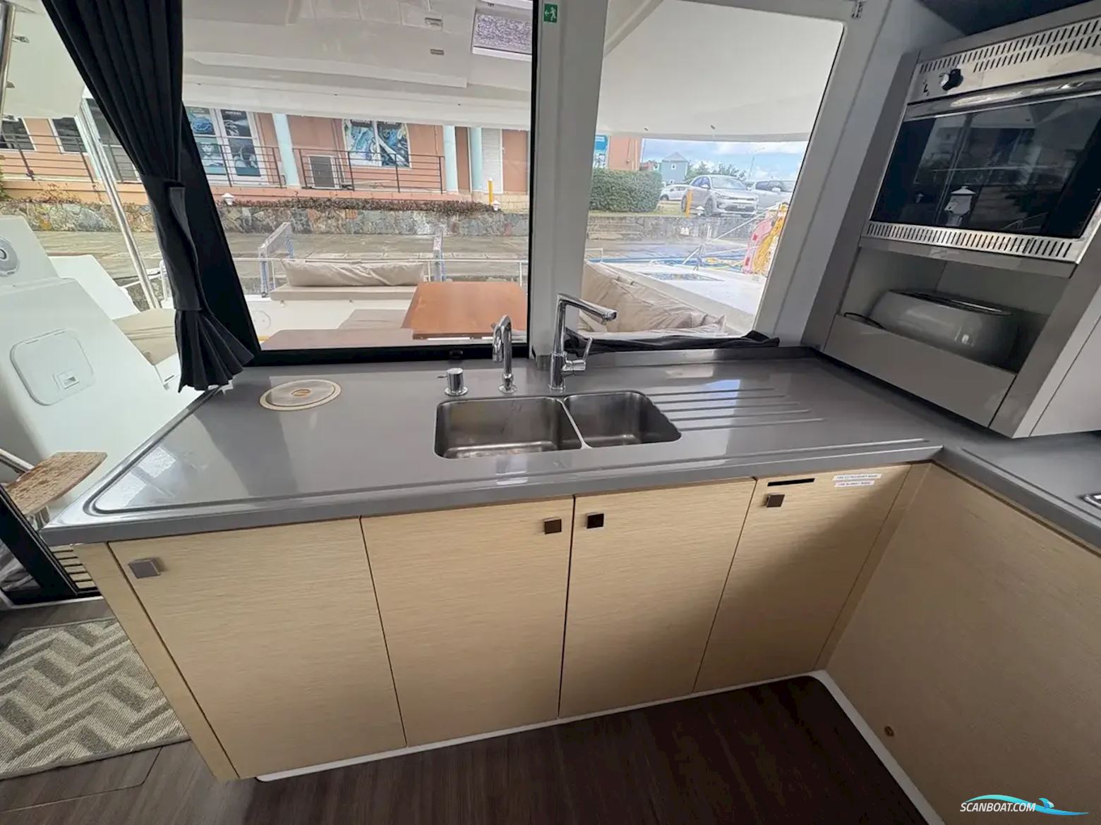 Fountaine Pajot Helia 44 Evolution Oceanic Package