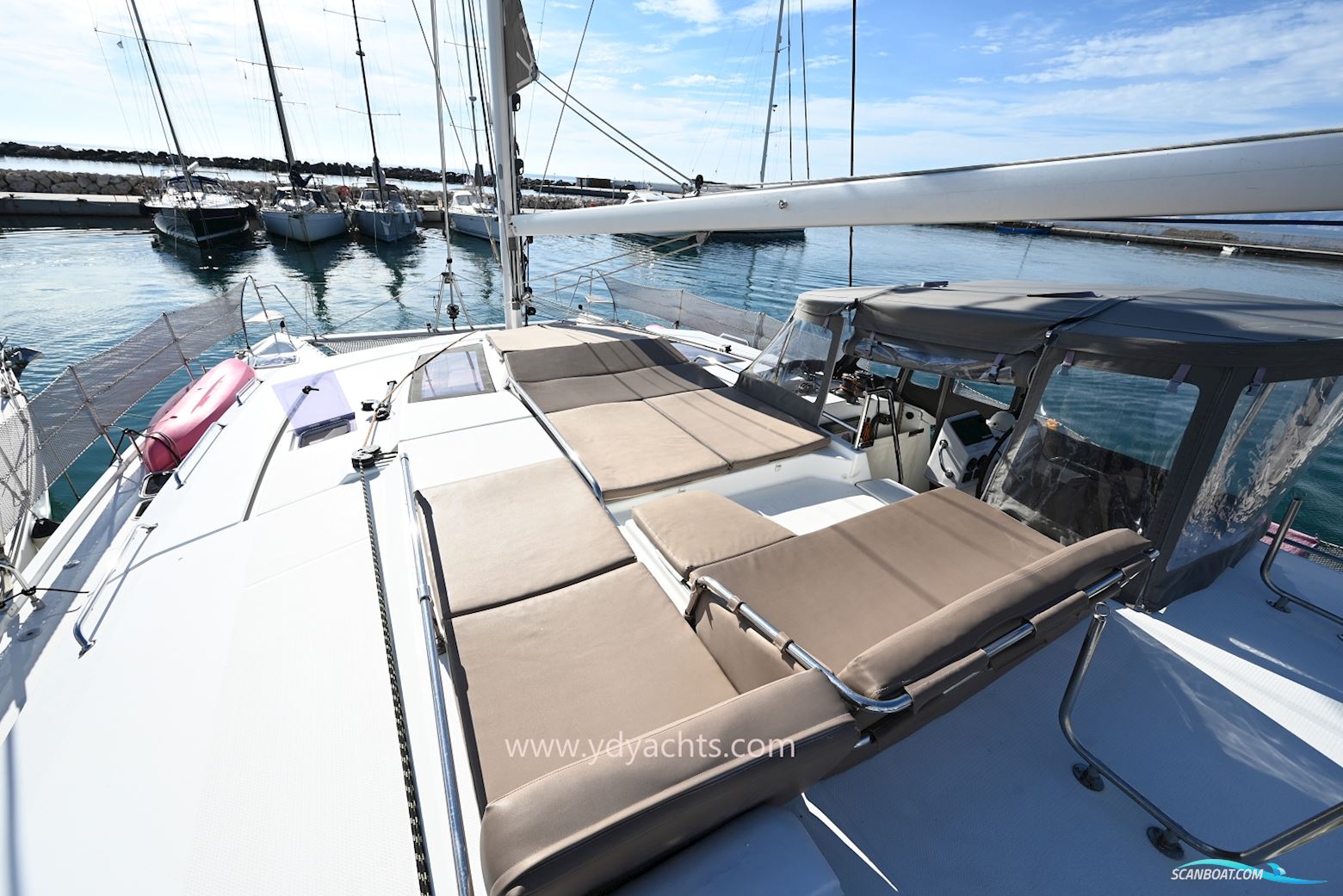 Fountaine Pajot Helia 44