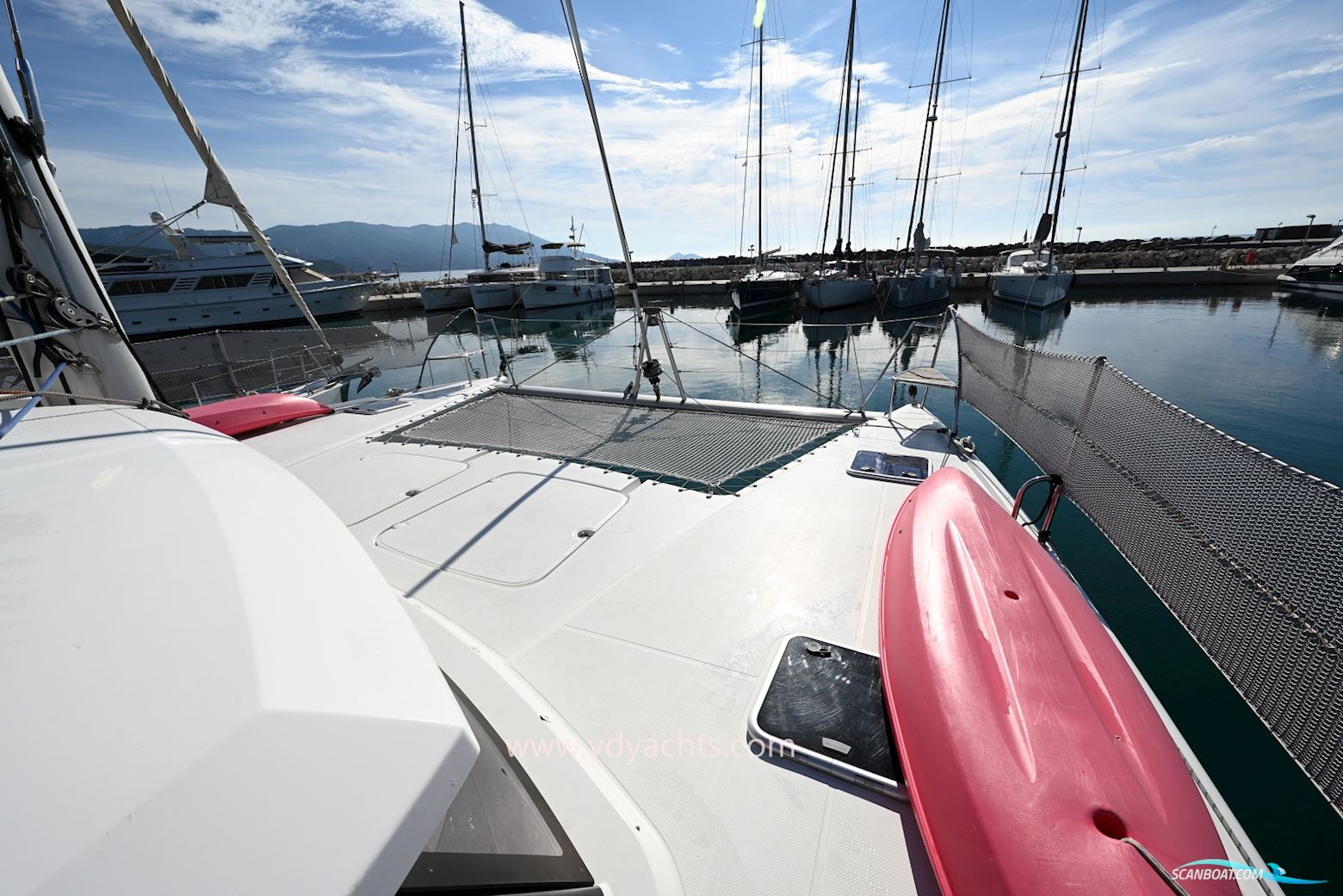Fountaine Pajot Helia 44