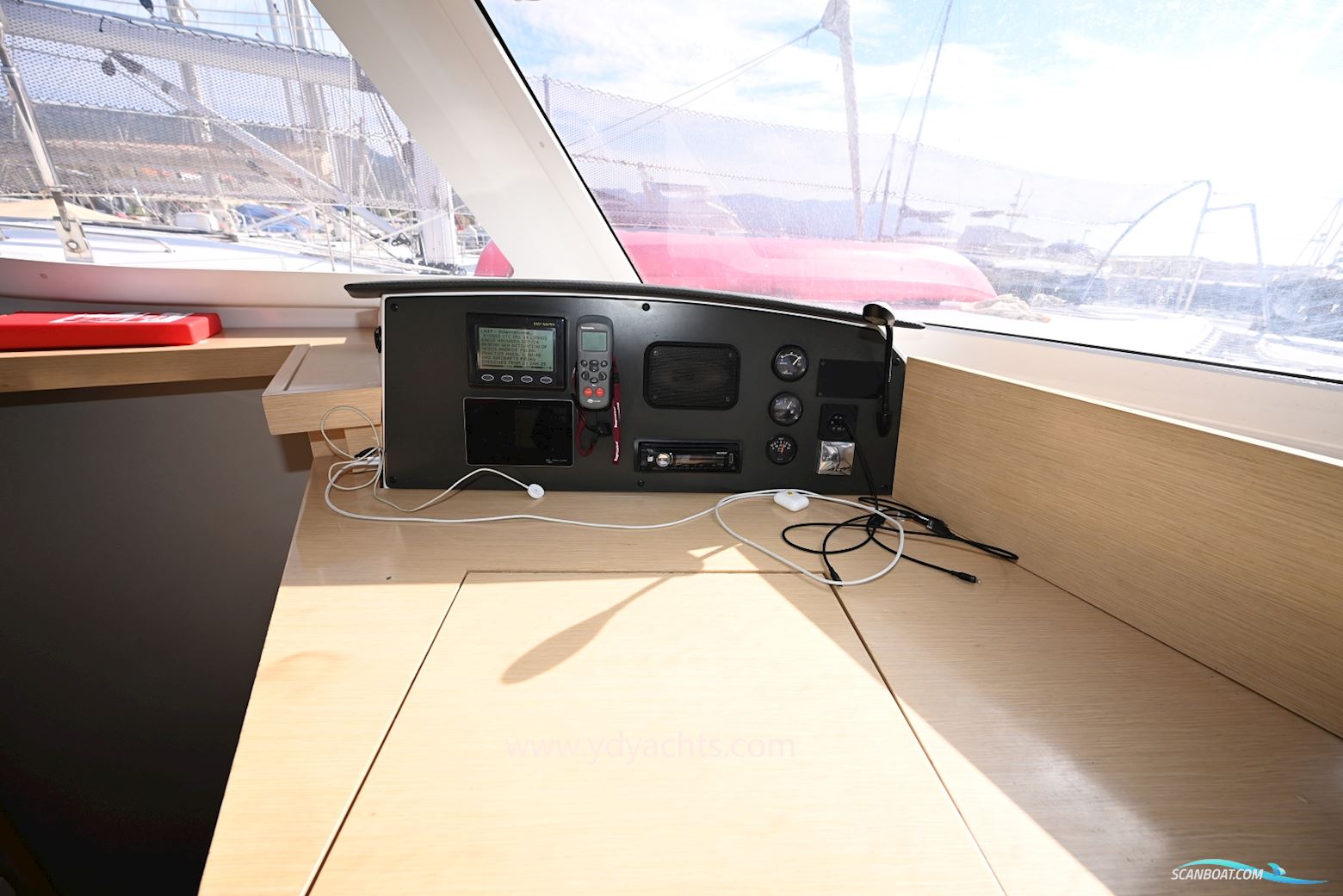 Fountaine Pajot Helia 44