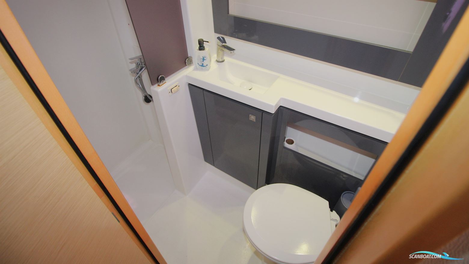 Fountaine Pajot Helia 44